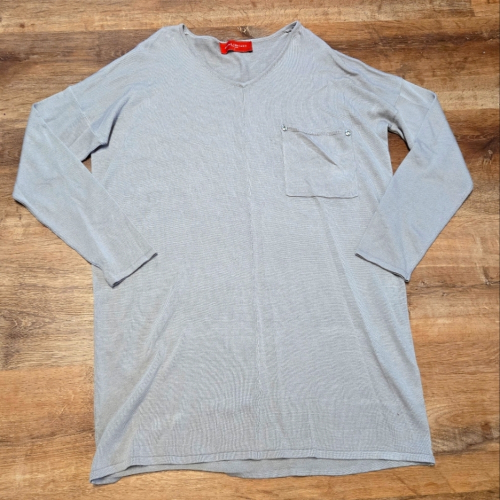 AKIRA Chicago Red Label Tan V-Neck Sweater Relaxed Fit Lightweight